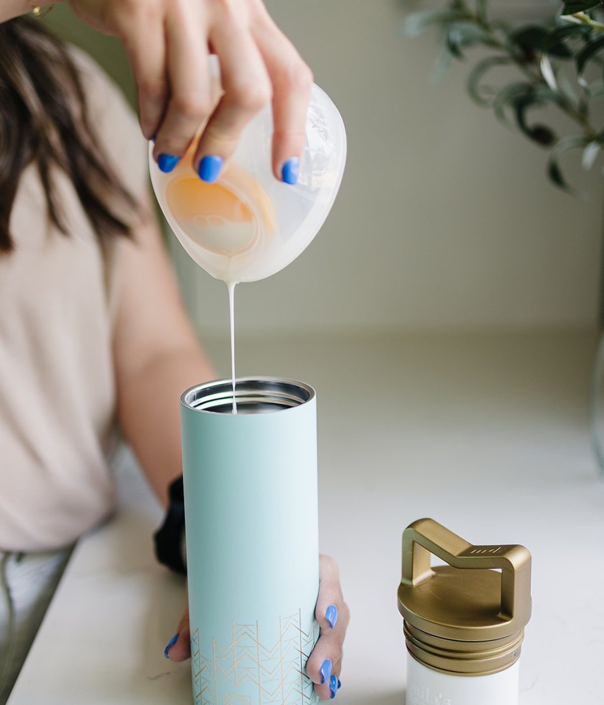 The Science Behind Not Mixing Warm Breast Milk with Cold: What We Know as of 2025