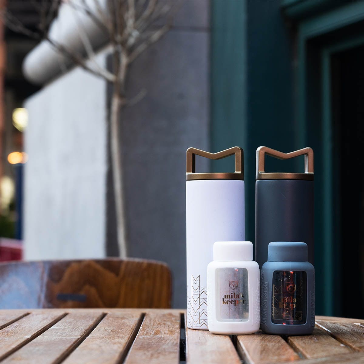 Mila's Keeper Duo Breast Milk Cooler Set in Starry Night and Aspen White in NYC