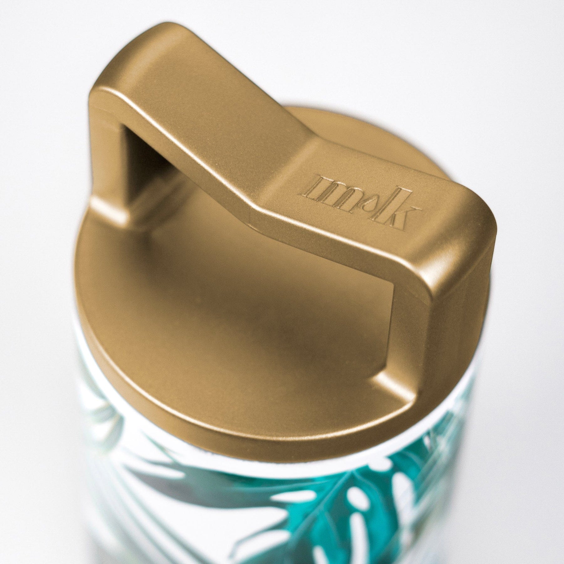 Close-up of Lid of Mila's Keeper Insulated Breast Milk Cooler for on-the-go moms keeps breast milk safe for 18 hours.